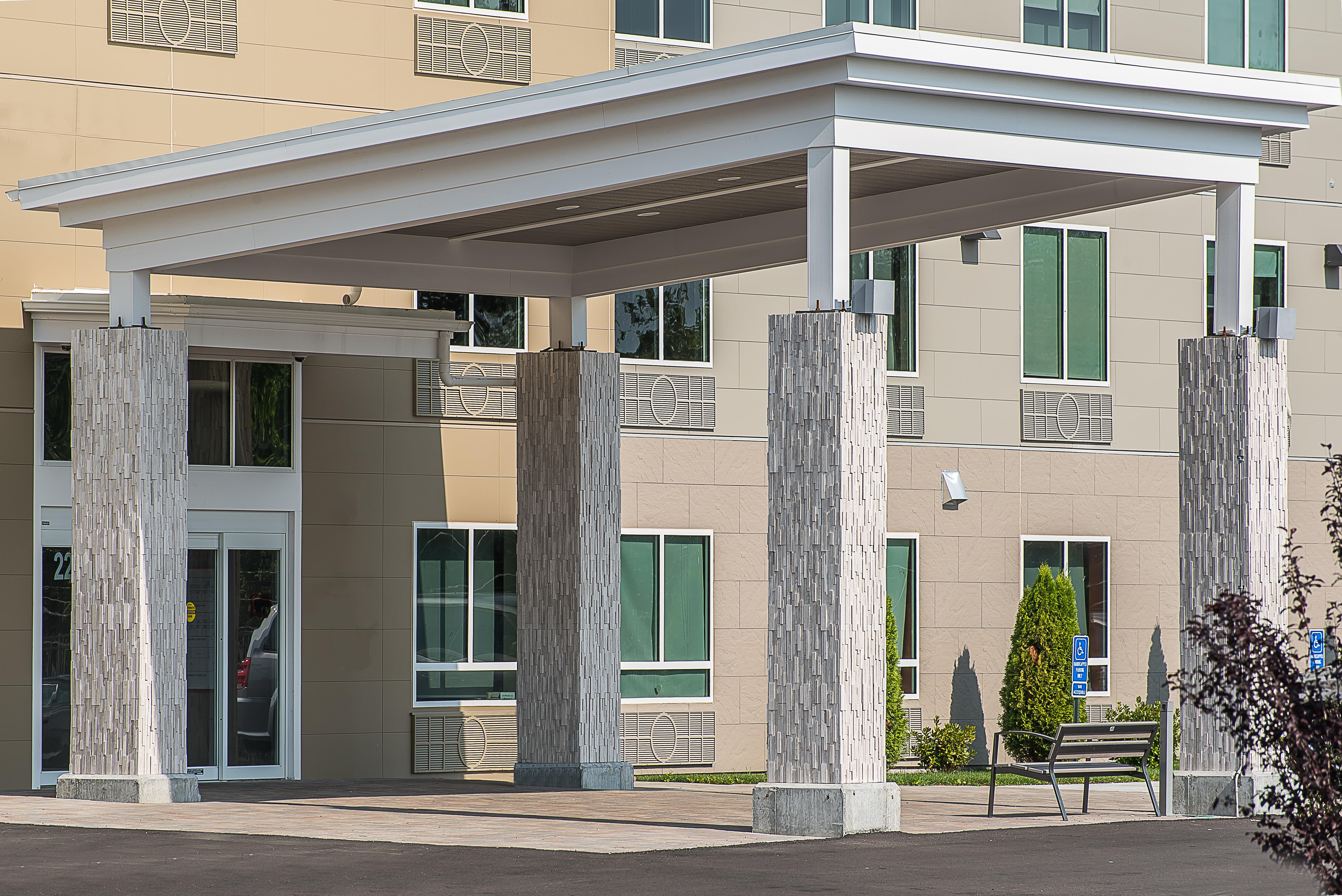 Holiday Inn Express & Suites Norwood, An Ihg Hotel Exterior photo
